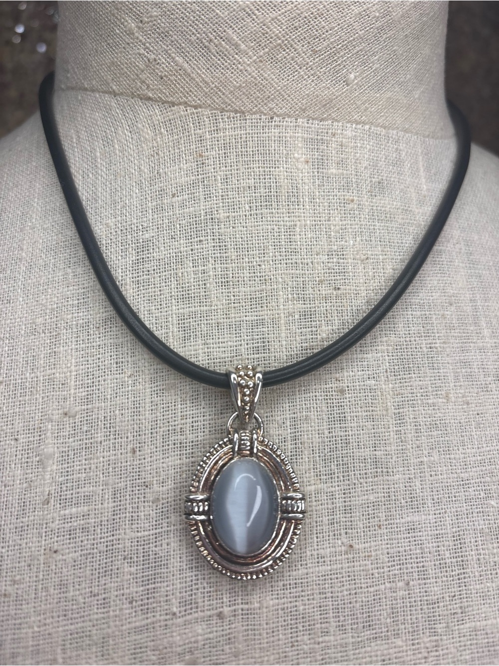 Vintage Grey Cat’s Eye Pendant Cord Choker Necklace Boho Mixed Metal